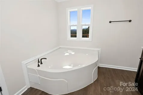 290 Boland Drive Lake Lure NC 28746