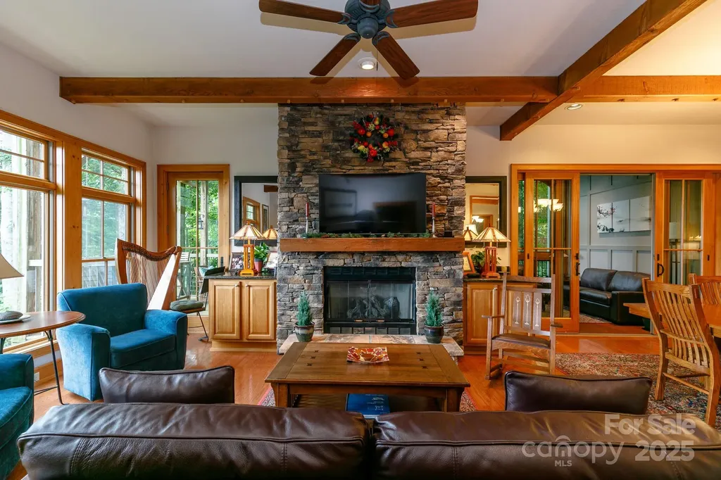 47 Creekside Way Burnsville NC 28714