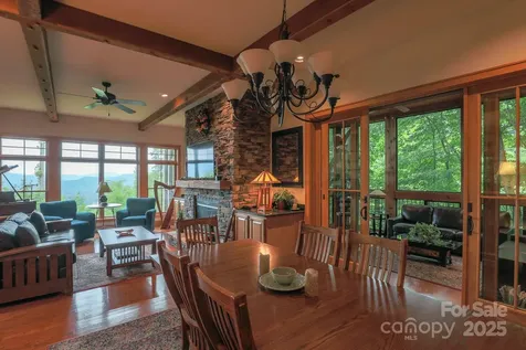 47 Creekside Way Burnsville NC 28714
