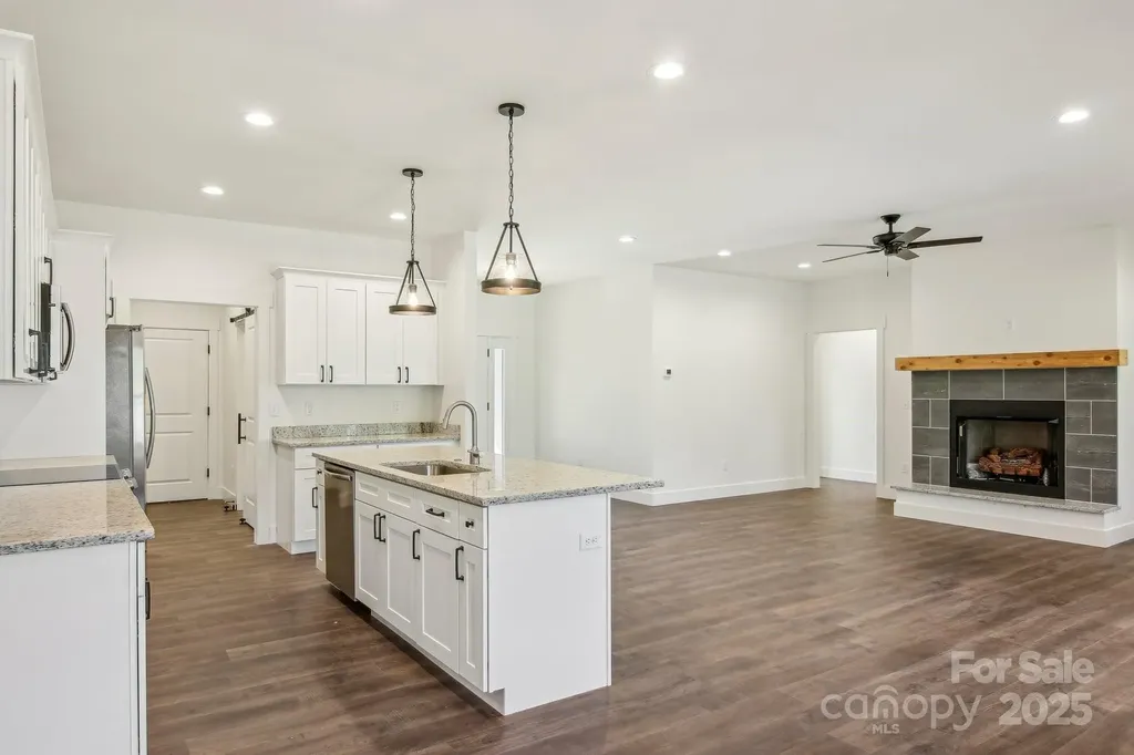 35 Haywood Park Drive Hendersonville NC 28791