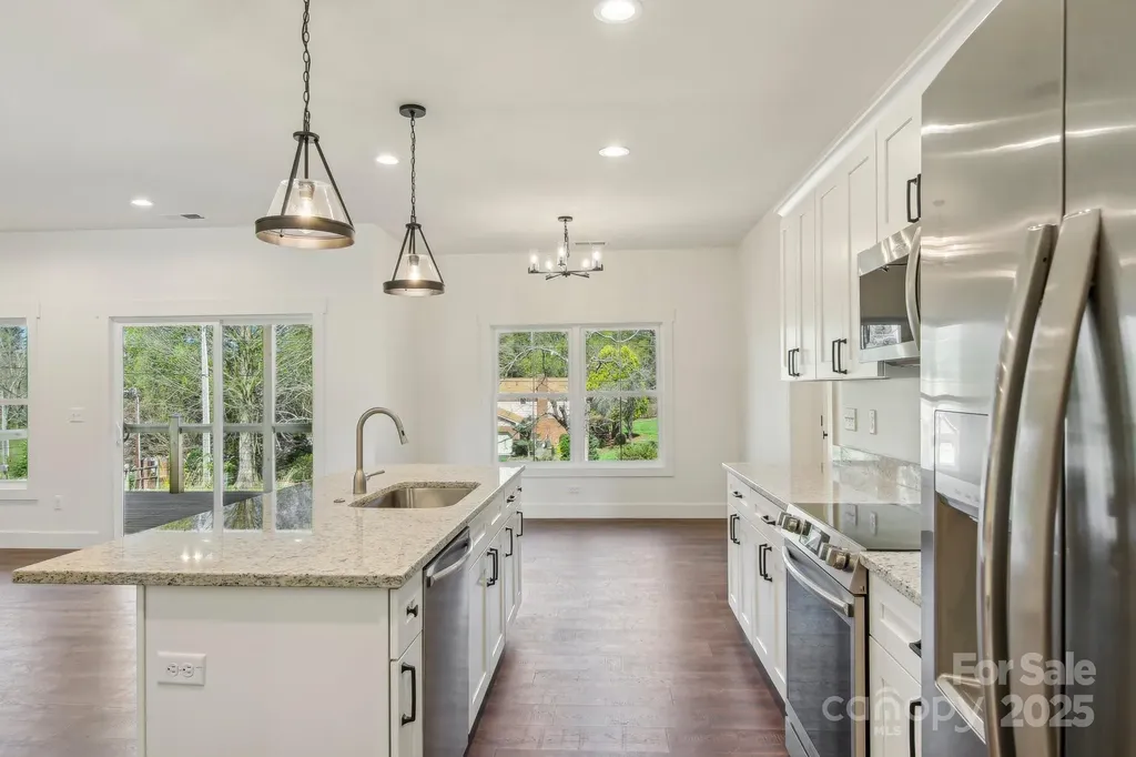 35 Haywood Park Drive Hendersonville NC 28791