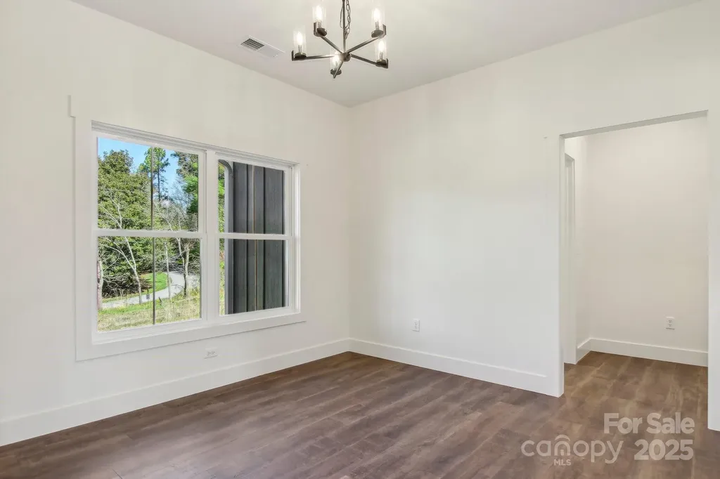 35 Haywood Park Drive Hendersonville NC 28791