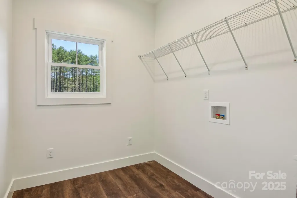 35 Haywood Park Drive Hendersonville NC 28791