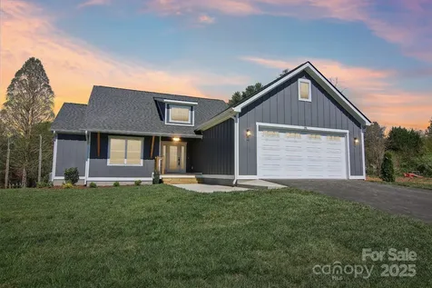 35 Haywood Park Drive Hendersonville NC 28791