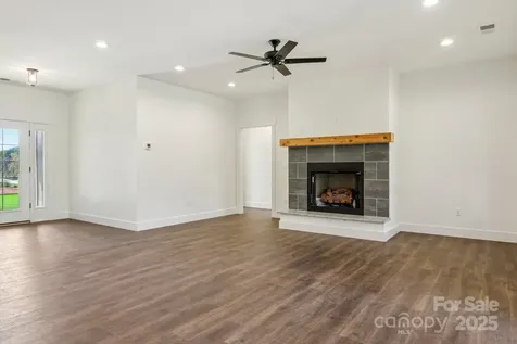 35 Haywood Park Drive Hendersonville NC 28791