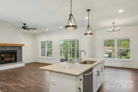 35 Haywood Park Drive Hendersonville NC 28791