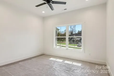 35 Haywood Park Drive Hendersonville NC 28791