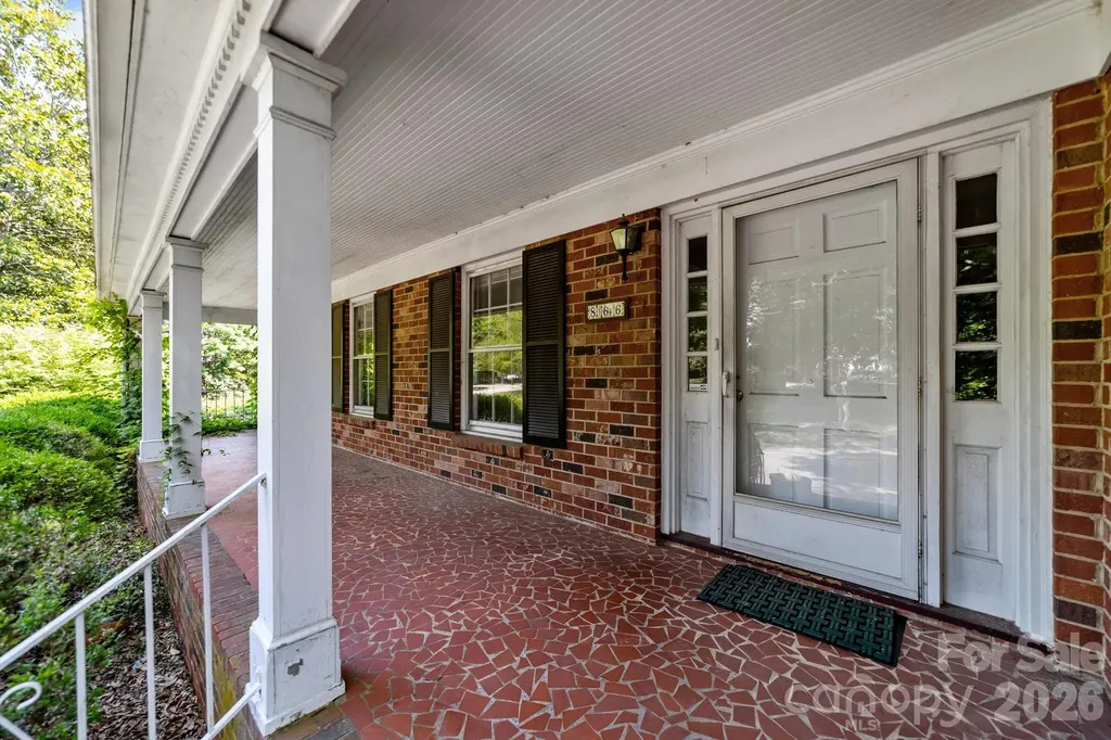 866 Concord Road Davidson NC 28036