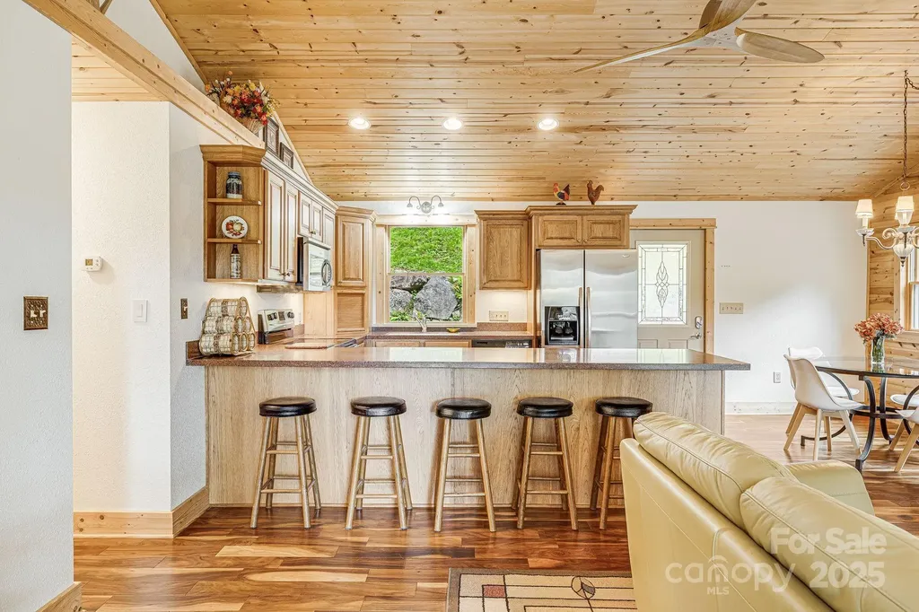 73 Oak Ridge Court Mars Hill NC 28754