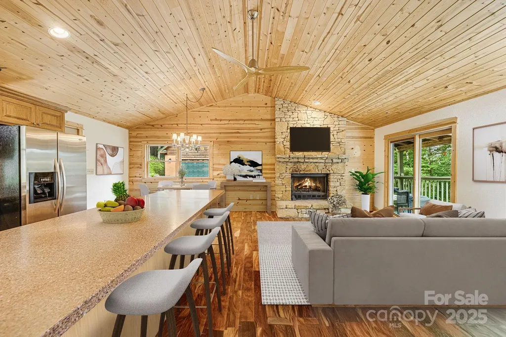73 Oak Ridge Court Mars Hill NC 28754