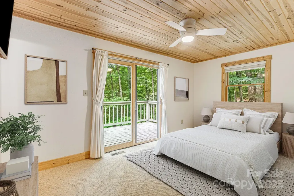 73 Oak Ridge Court Mars Hill NC 28754