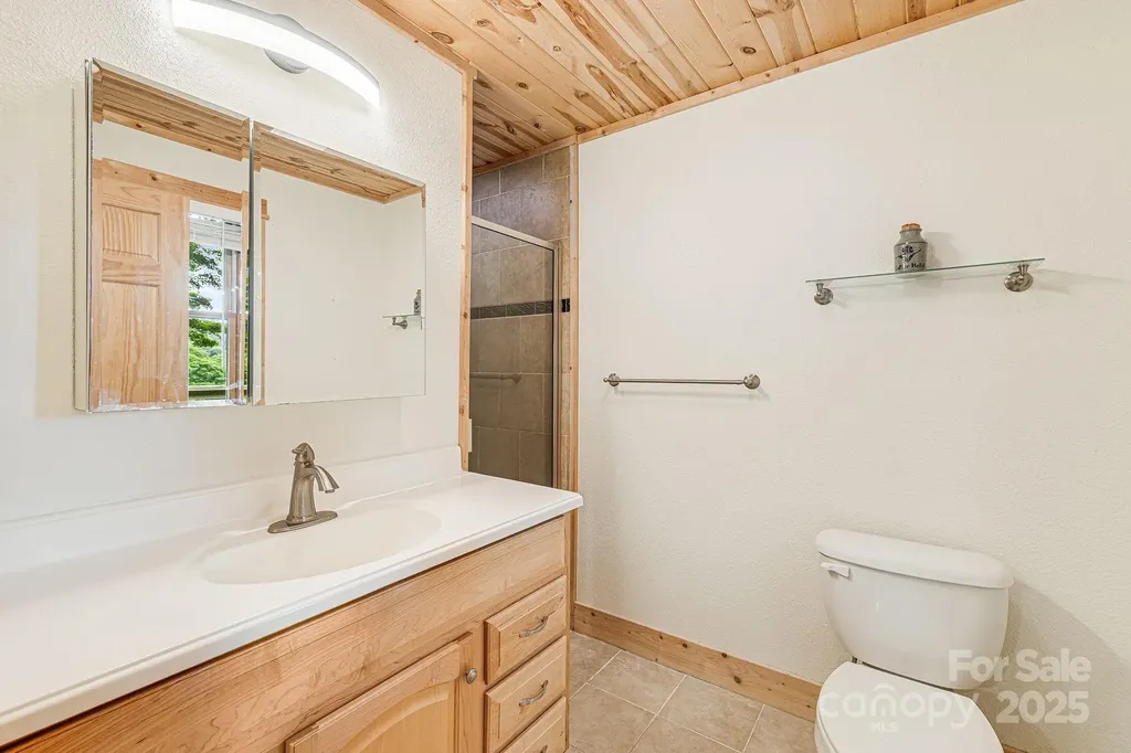 73 Oak Ridge Court Mars Hill NC 28754