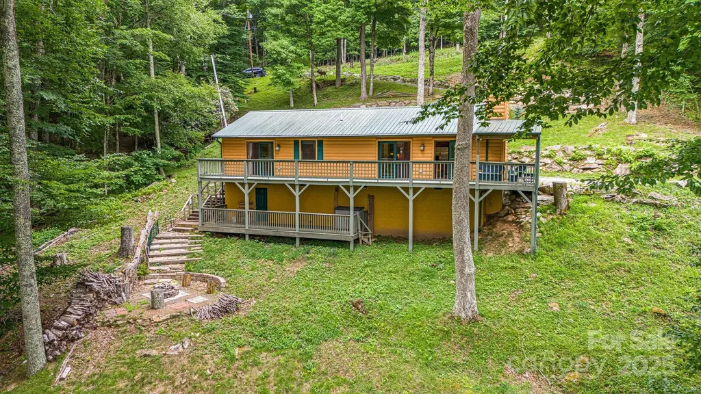 73 Oak Ridge Court Mars Hill NC 28754