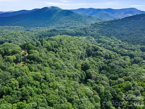 000 Falling Water Drive Burnsville NC 28714