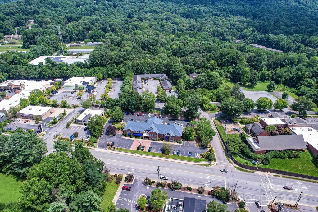 1978 Hendersonville Road Asheville NC 28803