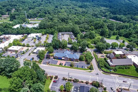 1978 Hendersonville Road Asheville NC 28803