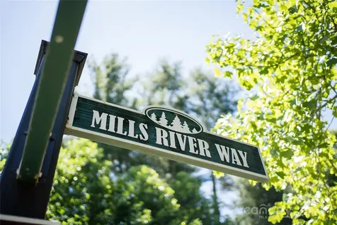 1018 Mills River Way Horse Shoe NC 28742
