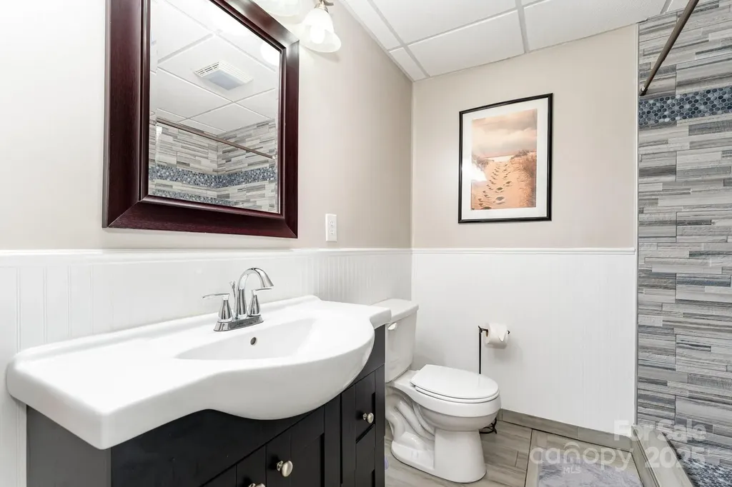 231 Badin View Road New London NC 28127