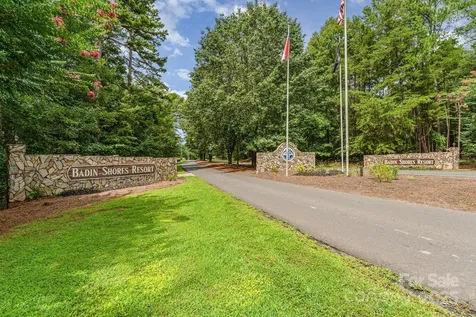 231 Badin View Road New London NC 28127