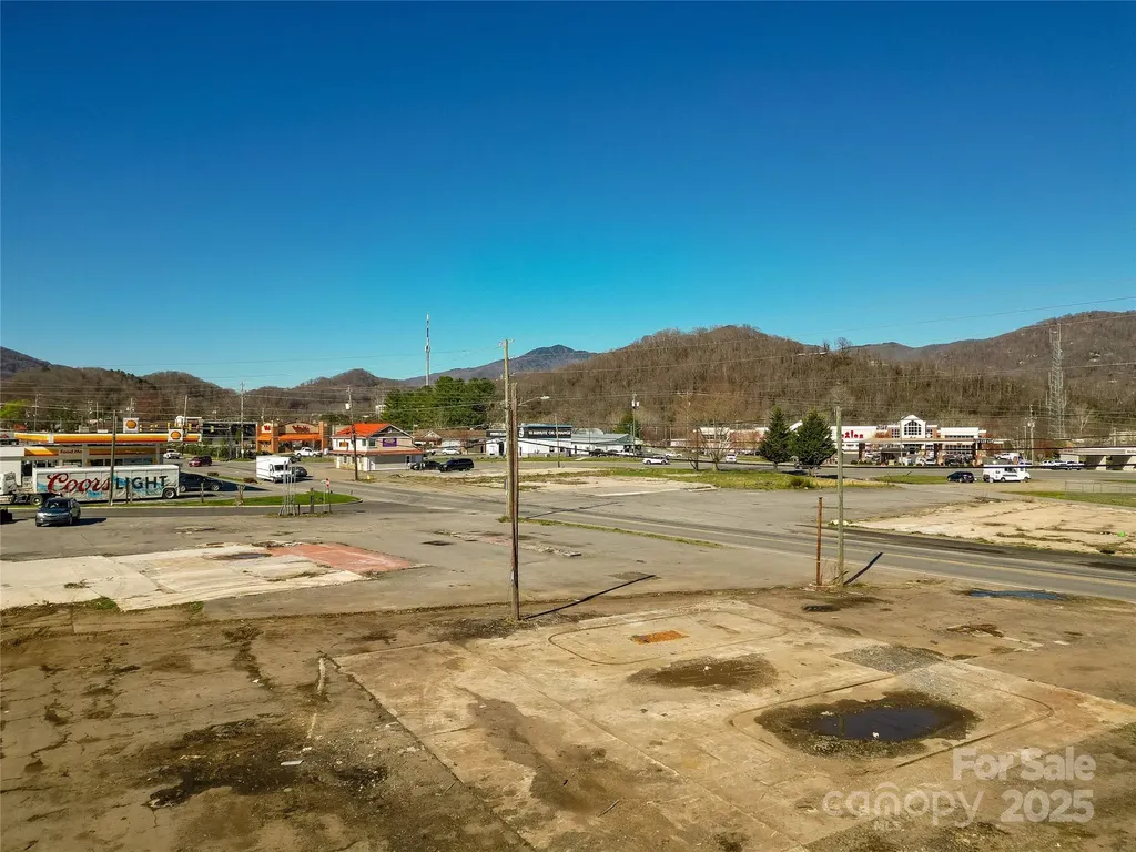 1727 S Main Street Waynesville NC 28786