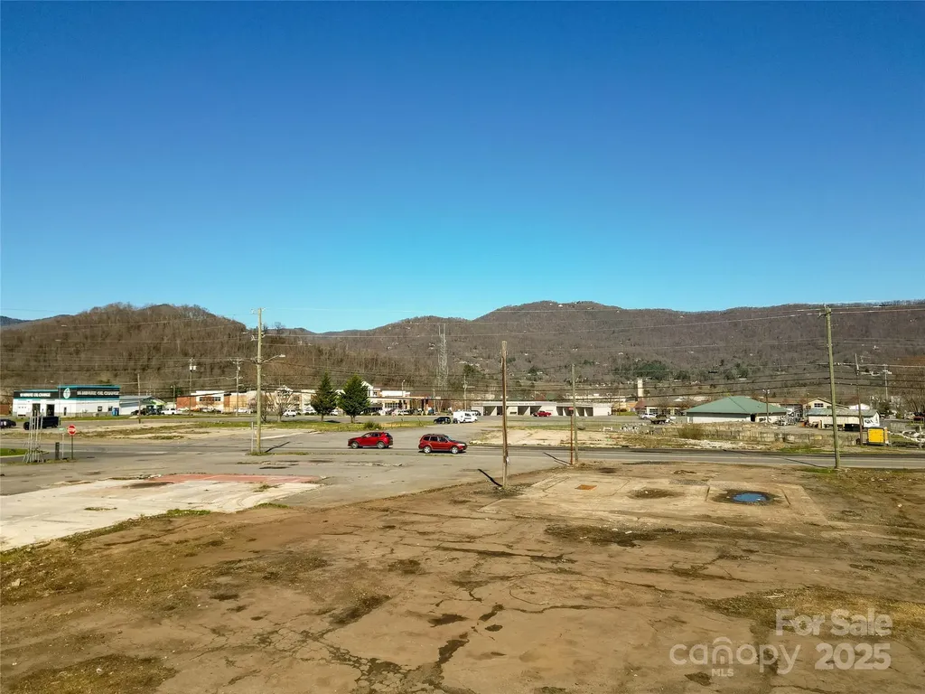 1727 S Main Street Waynesville NC 28786