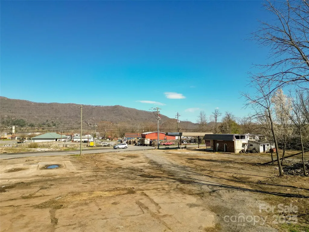 1727 S Main Street Waynesville NC 28786