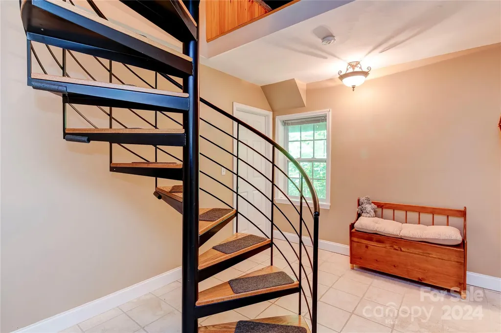 6 Majestic Trace Hendersonville NC 28739