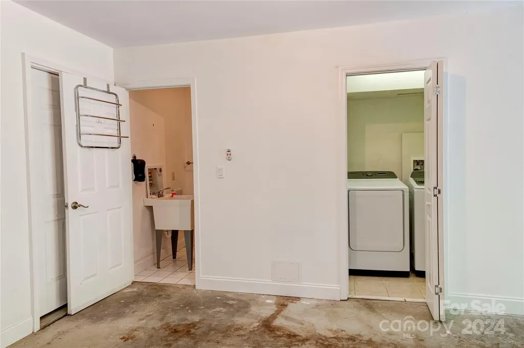 6 Majestic Trace Hendersonville NC 28739