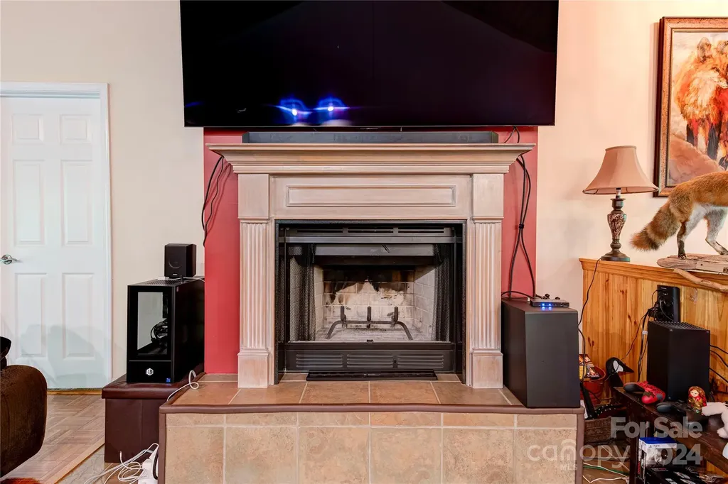6 Majestic Trace Hendersonville NC 28739