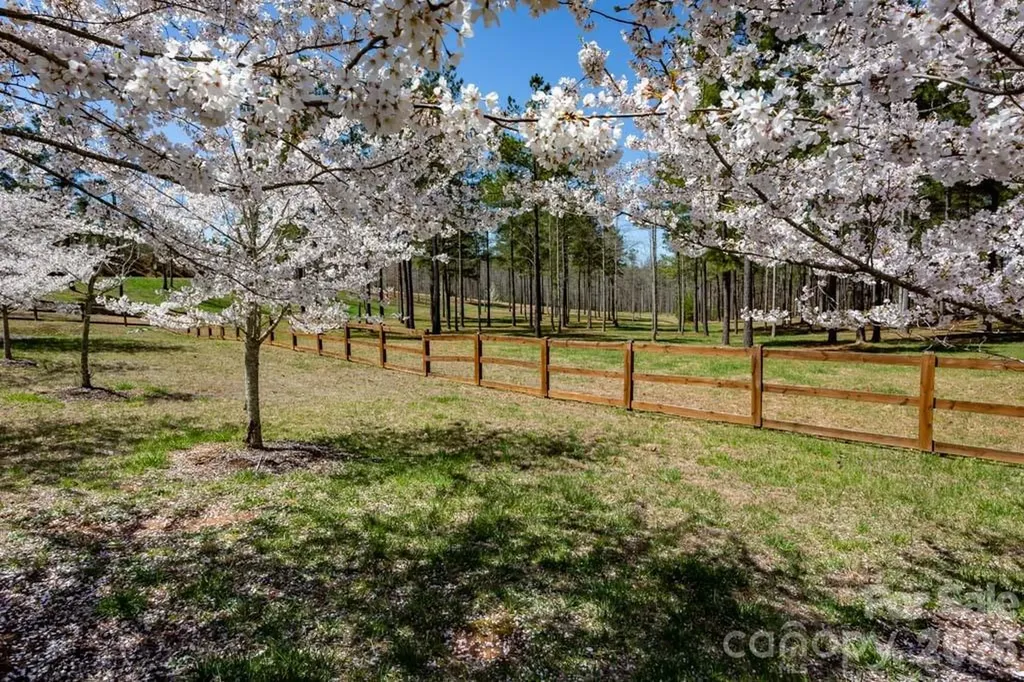 00 Saratoga Drive Nebo NC 28761