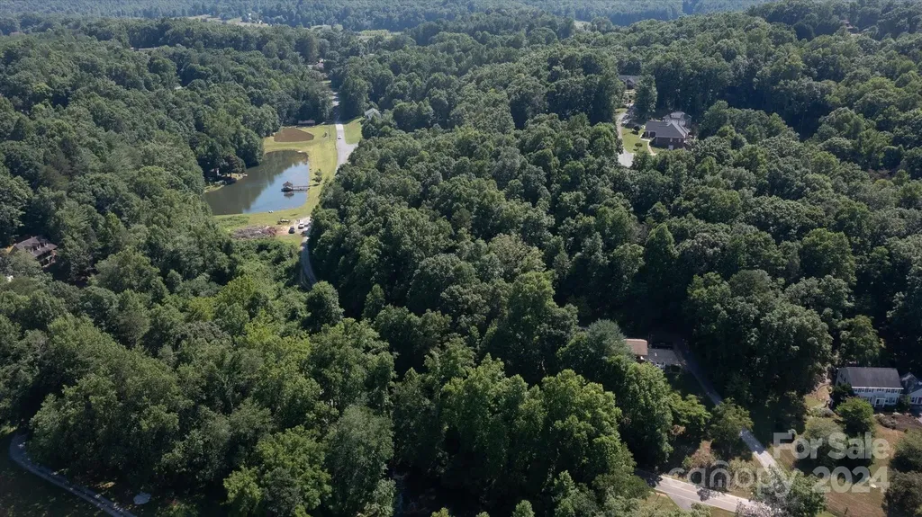 99999 Goose Creek Off Road Marion NC 28752