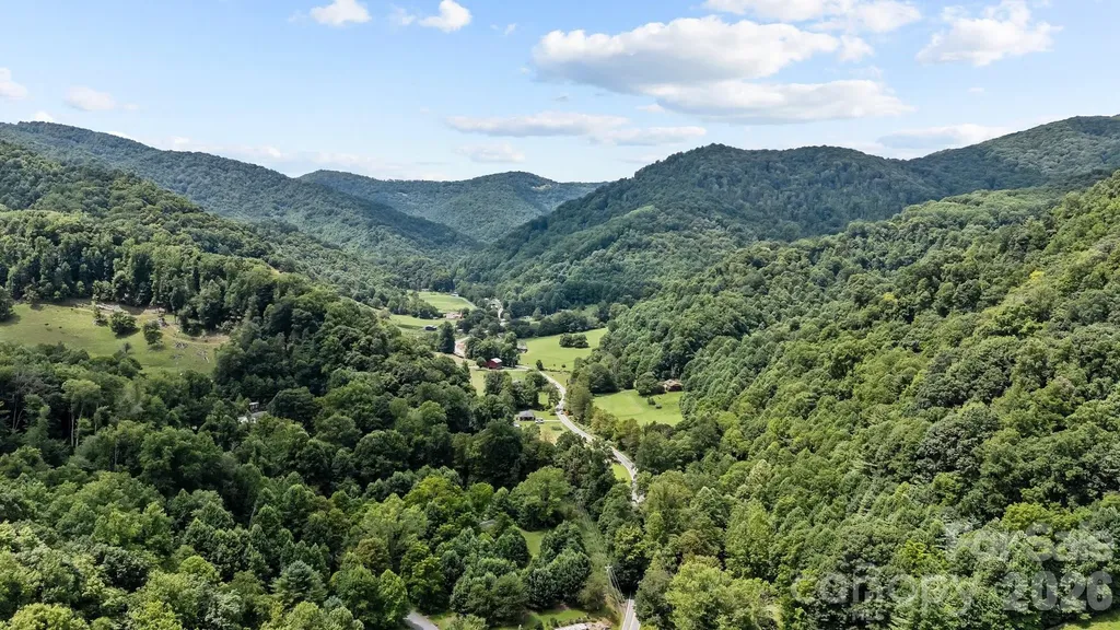 99999 Windswept Drive Burnsville NC 28714