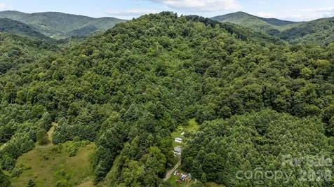 99999 Windswept Drive Burnsville NC 28714