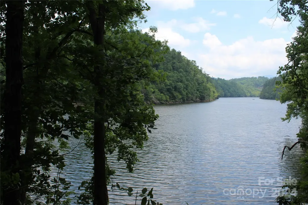 000 White Oak Road Waynesville NC 28785