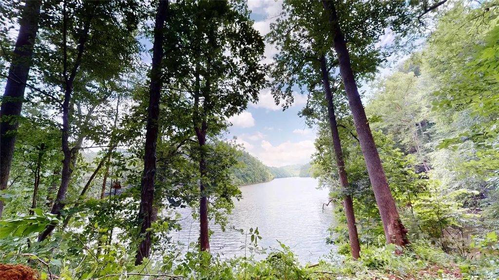 000 White Oak Road Waynesville NC 28785