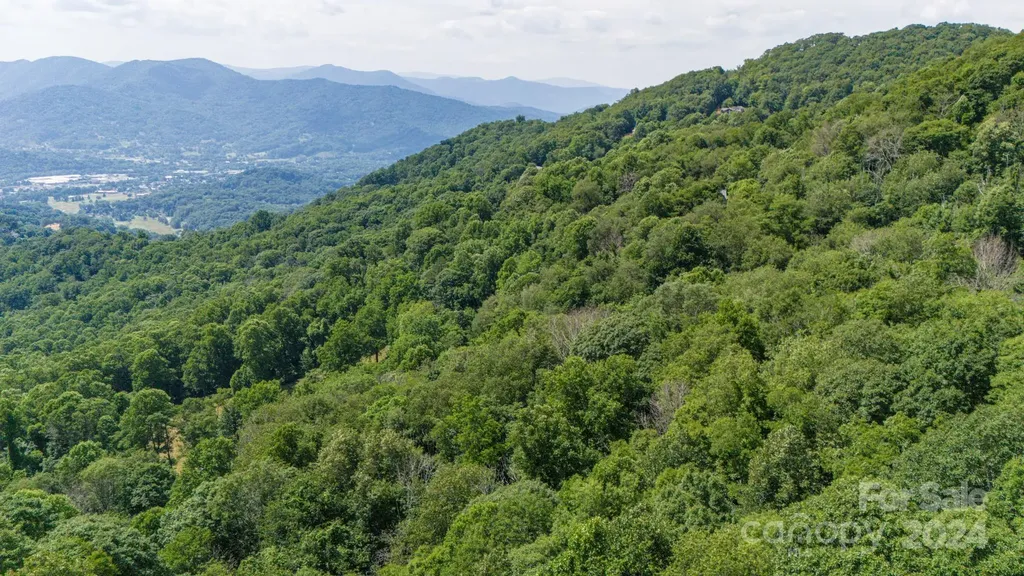 35 Twisted Trail Waynesville NC 28786