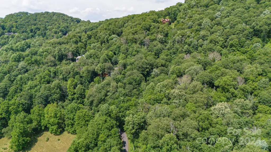 35 Twisted Trail Waynesville NC 28786