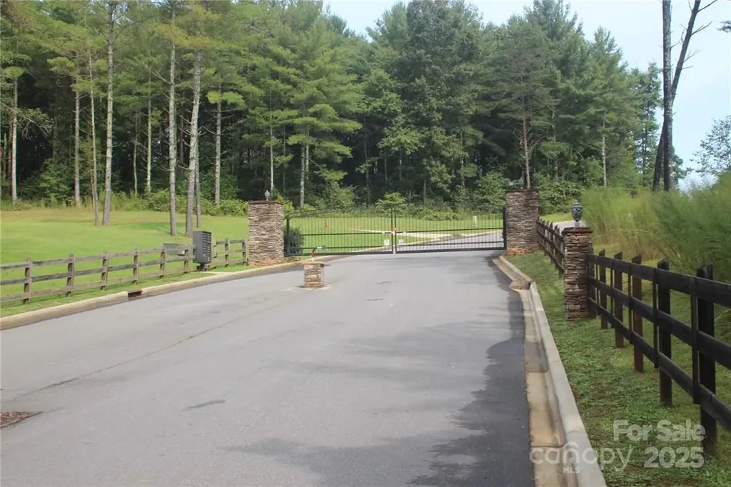 2620 Waterside Boulevard NW Valdese NC 28690