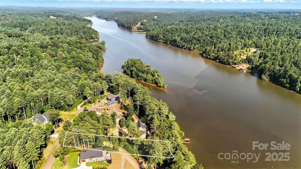 2620 Waterside Boulevard NW Valdese NC 28690