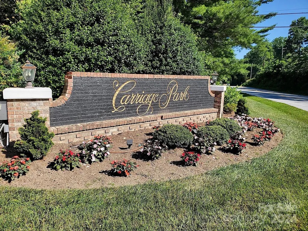 101 Wood Owl Court Hendersonville NC 28791