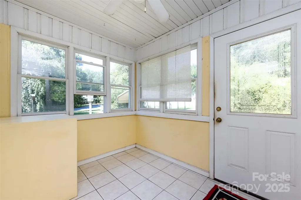 2001 Mcdonald Drive Charlotte NC 28216