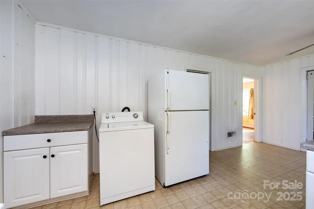 2001 Mcdonald Drive Charlotte NC 28216