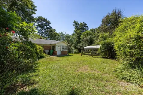 2001 Mcdonald Drive Charlotte NC 28216