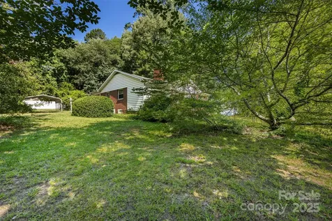 2001 Mcdonald Drive Charlotte NC 28216