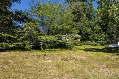 2001 Mcdonald Drive Charlotte NC 28216