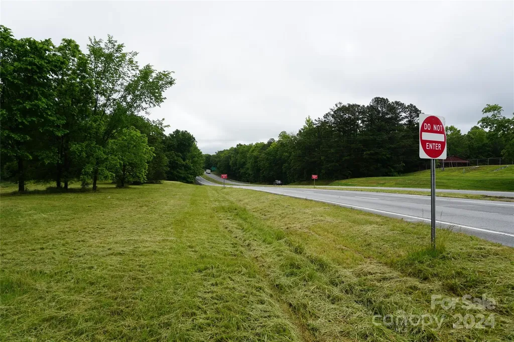 253 N Urban Street Thomasville NC 27360