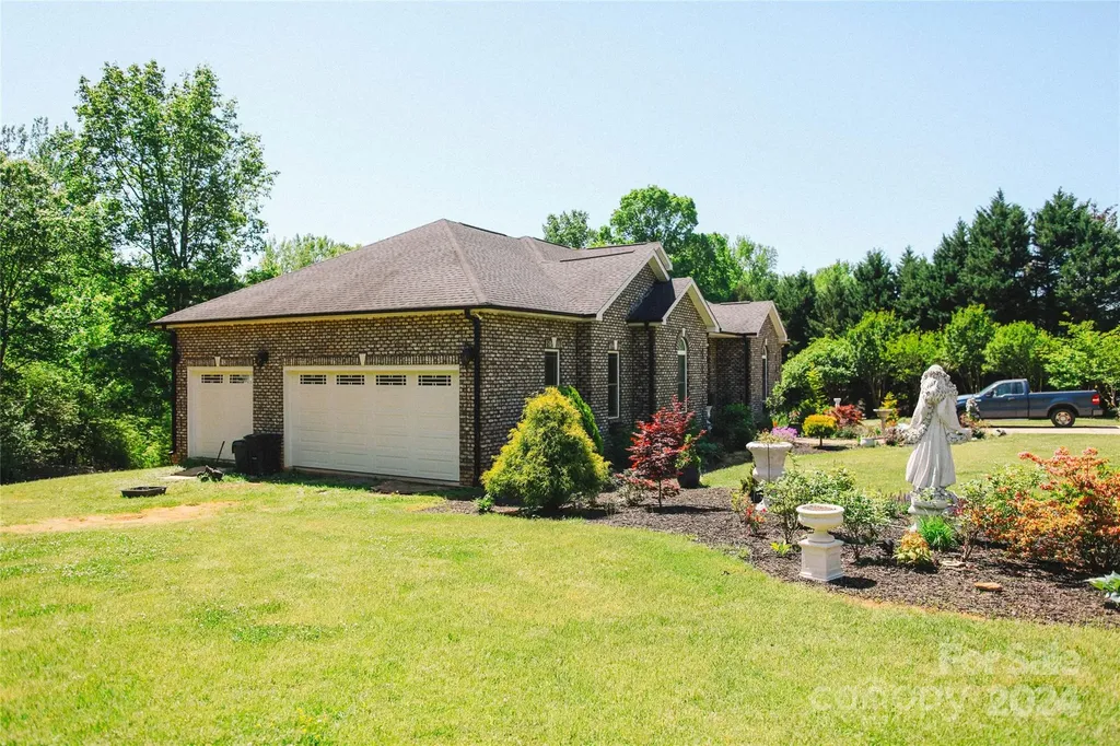 4642 King Crowder Drive Gastonia NC 28052