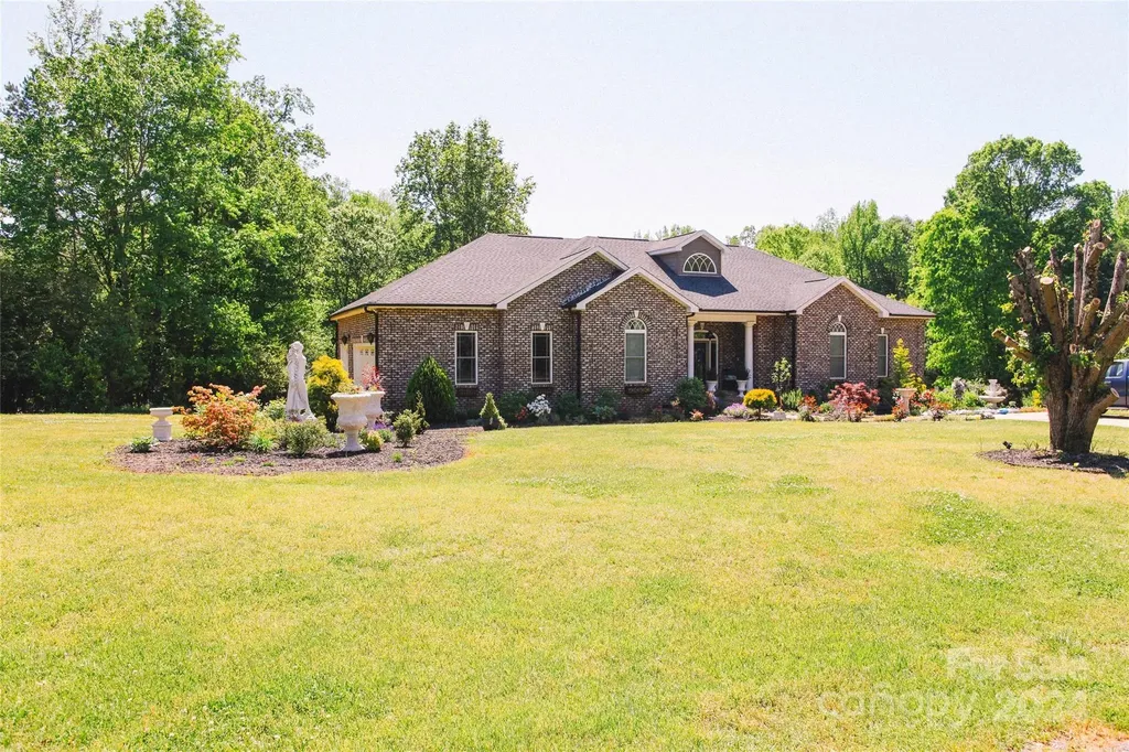 4642 King Crowder Drive Gastonia NC 28052
