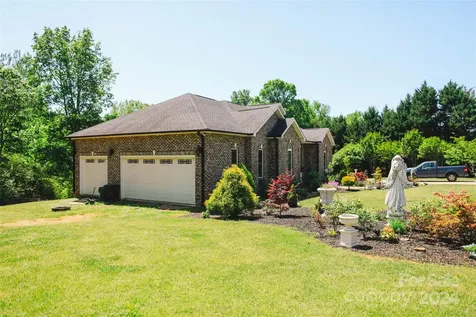 4642 King Crowder Drive Gastonia NC 28052