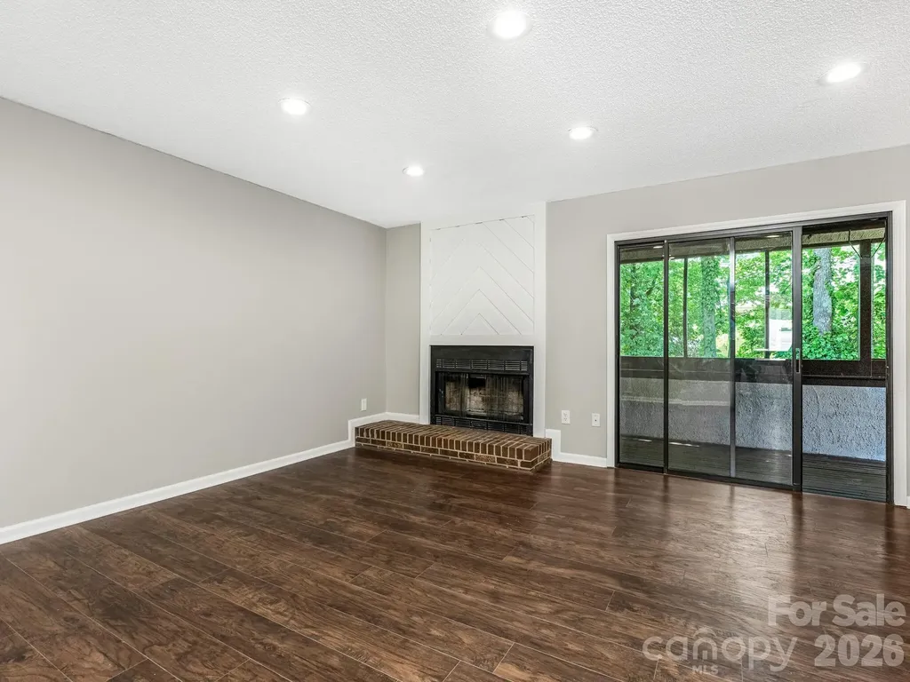 7378 Winery Lane Charlotte NC 28227